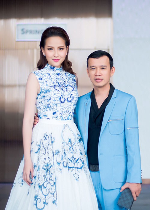 Khanh Ngan xuat hien long lay sau dang quang Hoa khoi Du lich-Hinh-10